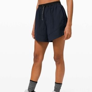 NWT Lululemon Evergreen Short
